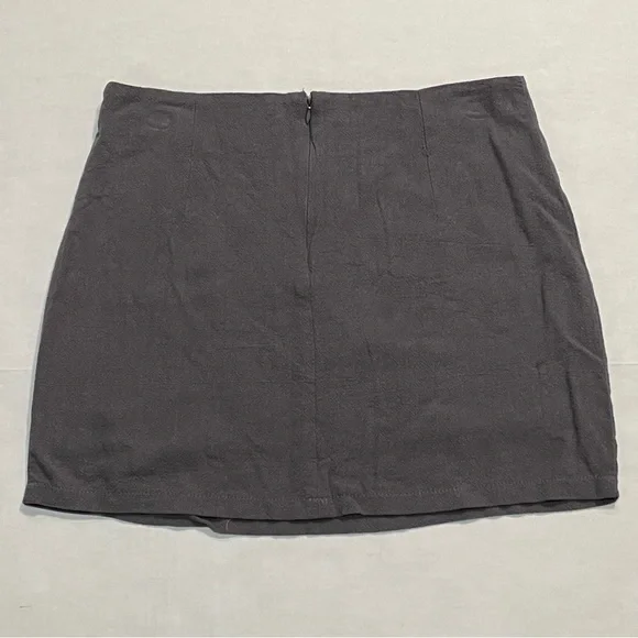 Umgee Gray Embroidered Colorful Flowers Boho Mini Skirt Women’s Sz Large - Picture 2 of 3